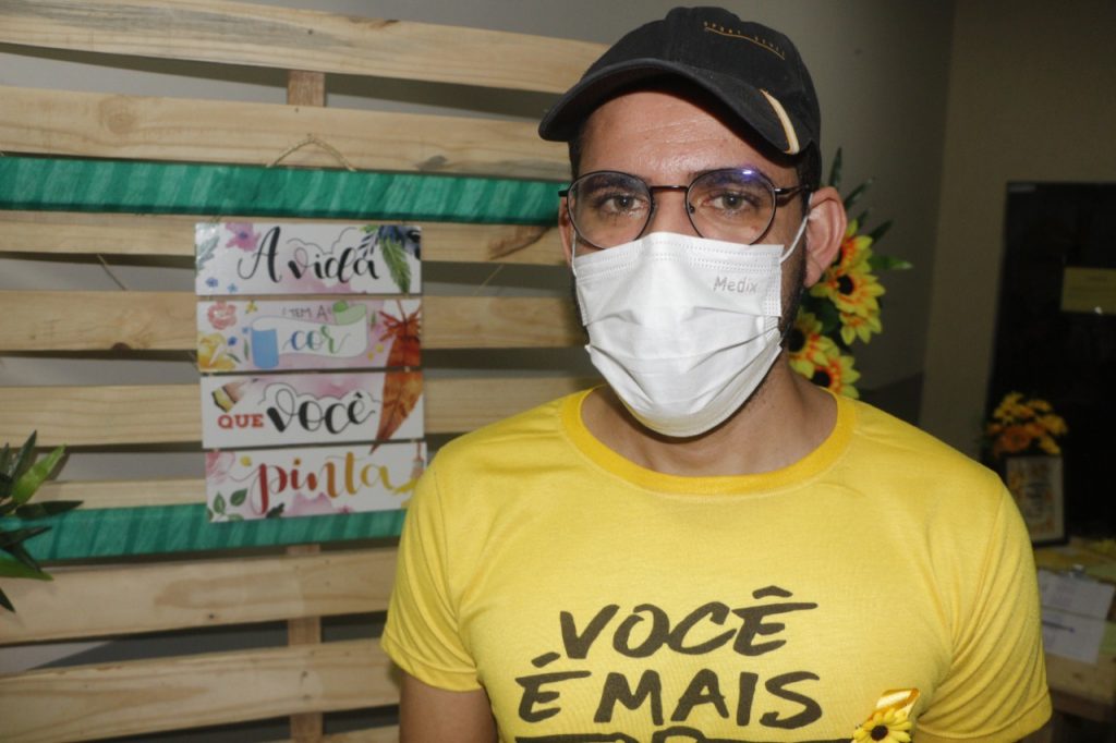 Prefeitura Municipal de São João Nepomuceno - SETEMBRO AMARELO: Equipe do  CAPS leva palestra para Grupo da Melhor Idade