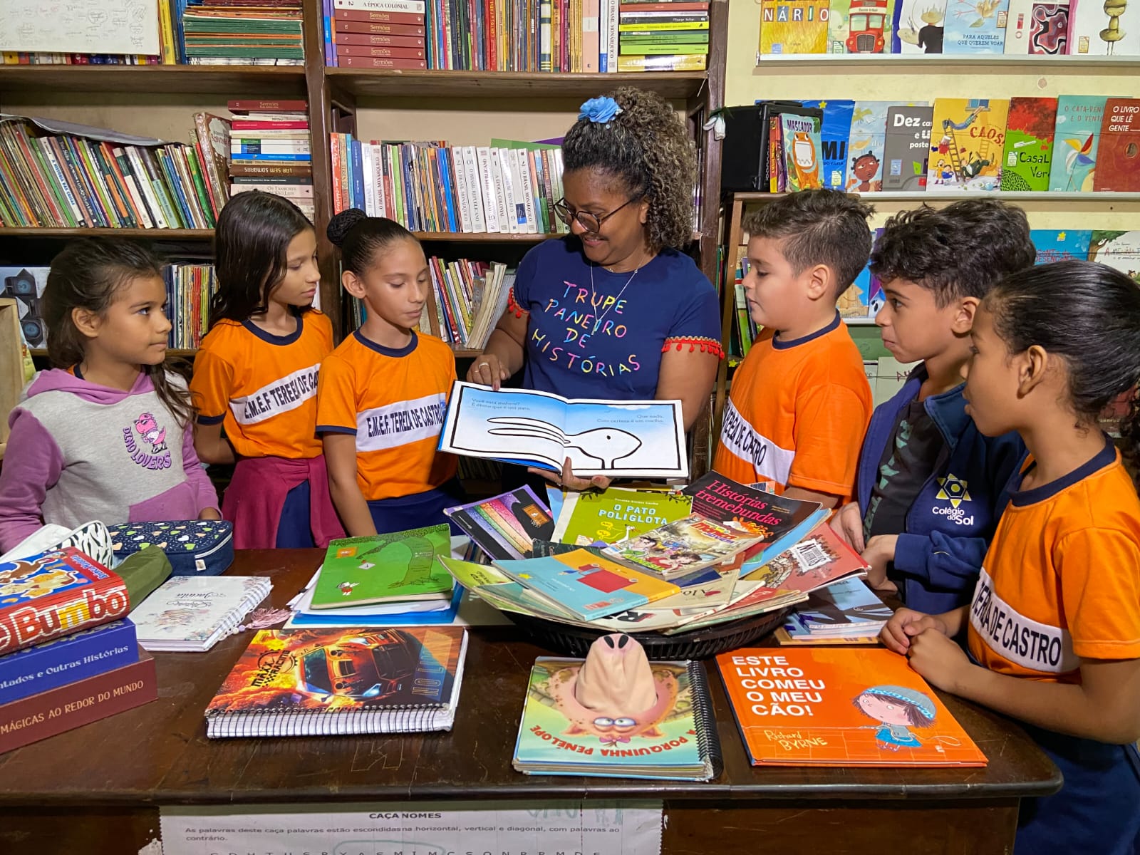 Educação: Trupe Paneiro de Histórias incentiva a leitura por meio do lúdico e da musicalização