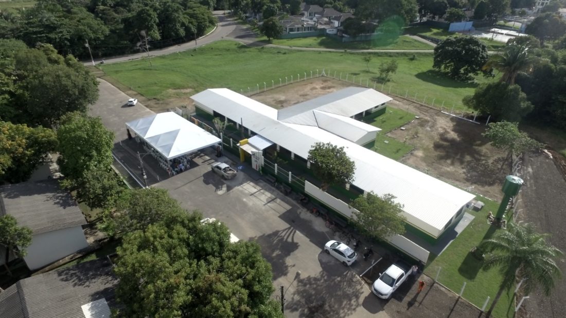 Obras: No Dia do Exército, comunidade recebe Escola Duque de Caxias totalmente revitalizada