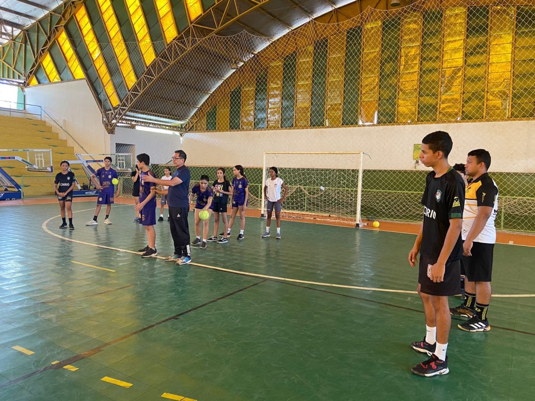 Semel: Ginásio da Folha 16 recebe ex-técnico da seleção francesa de handebol para camping