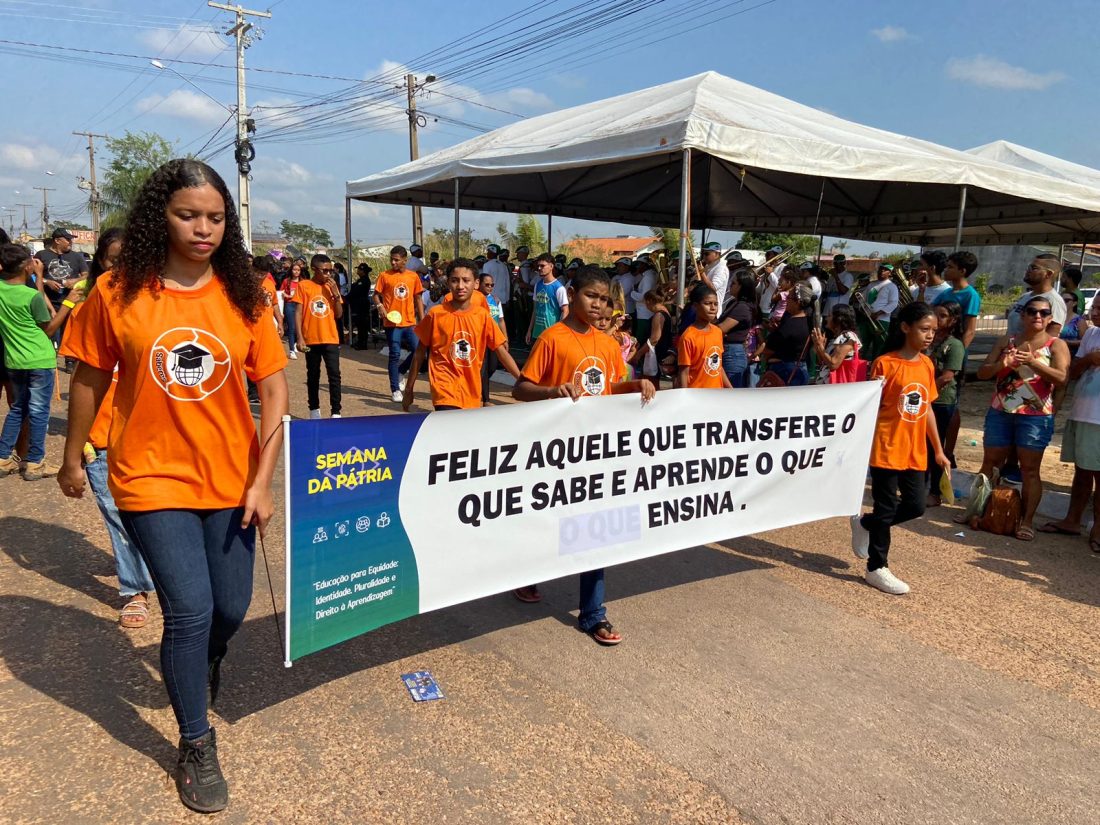 Semed: Desfile cívico-militar de São Félix reúne escolas e outras instituições para celebrar o Dia da Pátria