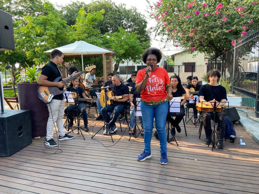 FCCM: Praça da Juventude e Museu Municipal realizam “Violões ao Pôr do Sol”, com estudantes do projeto de extensão