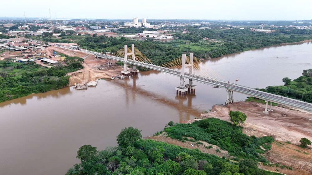 Obras: Sevop esclarece sobre rachadura no asfalto da ponte