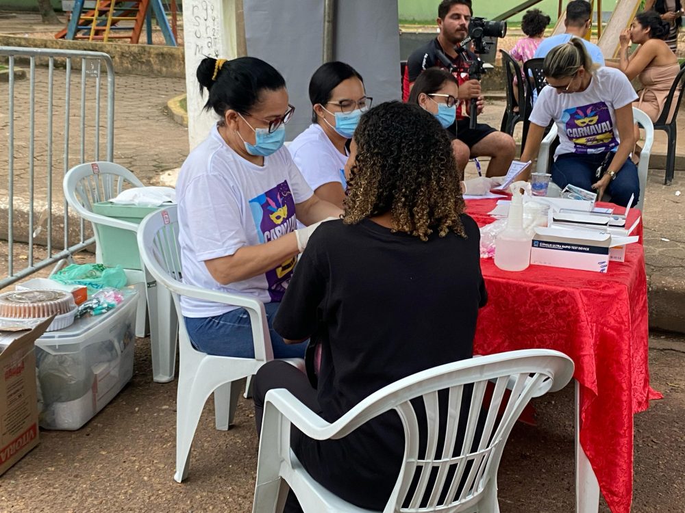 Saúde: CTA realiza ação de testagem e prevenção durante festa de carnaval no Bairro Liberdade