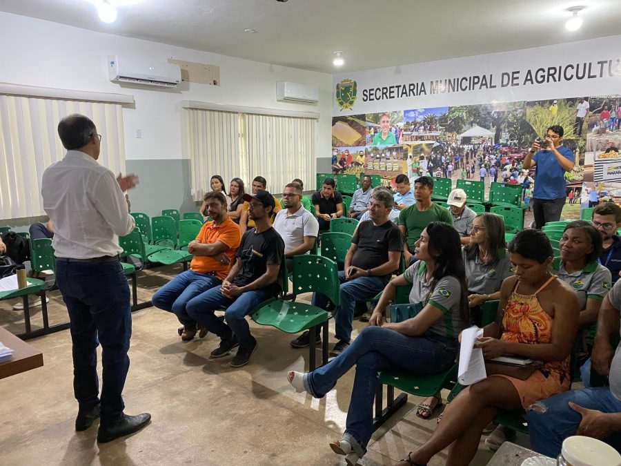 Seagri: Palestra sobre cooperativismo visa fomentar a organização de produtores da região