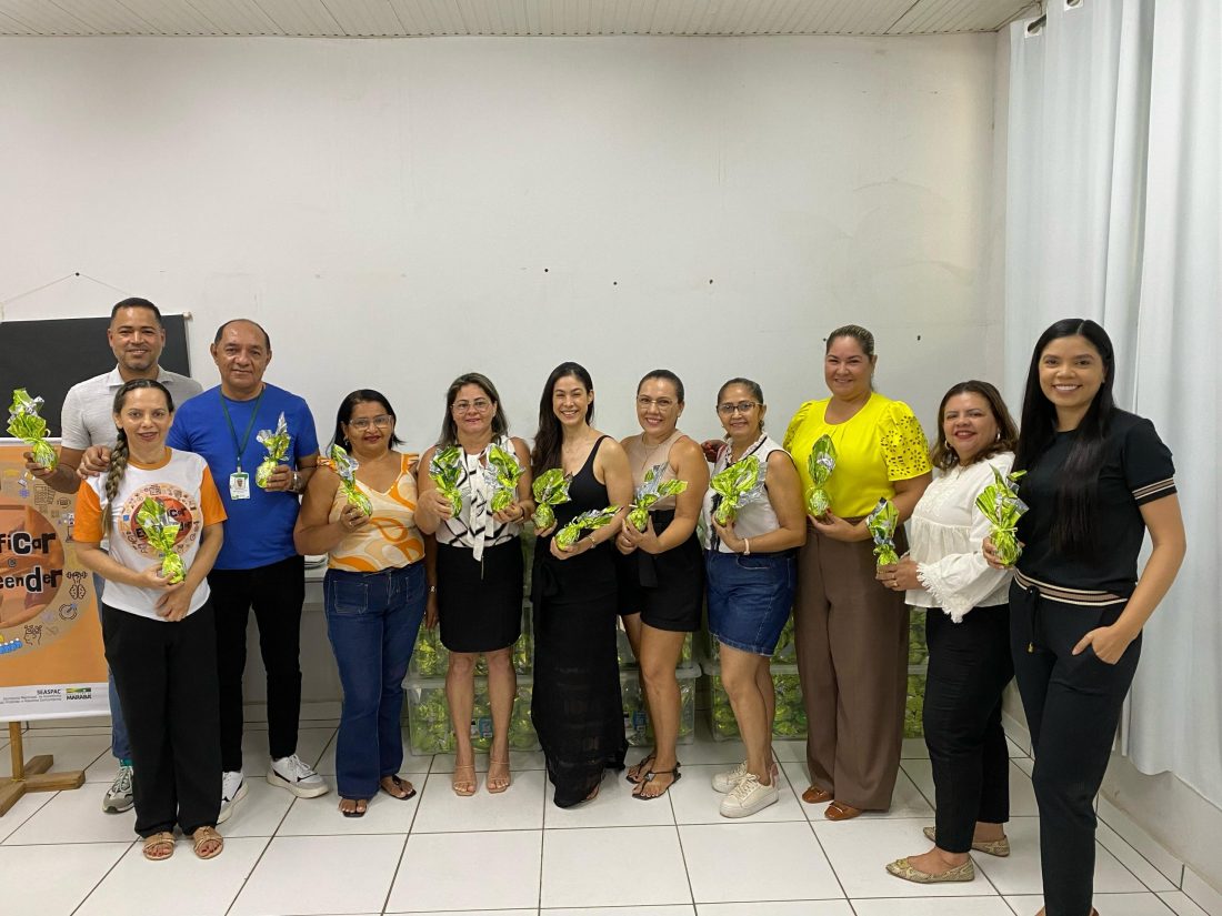 Seaspac: Departamento de Emprego e Renda capacita mulheres para produção de ovos de páscoa