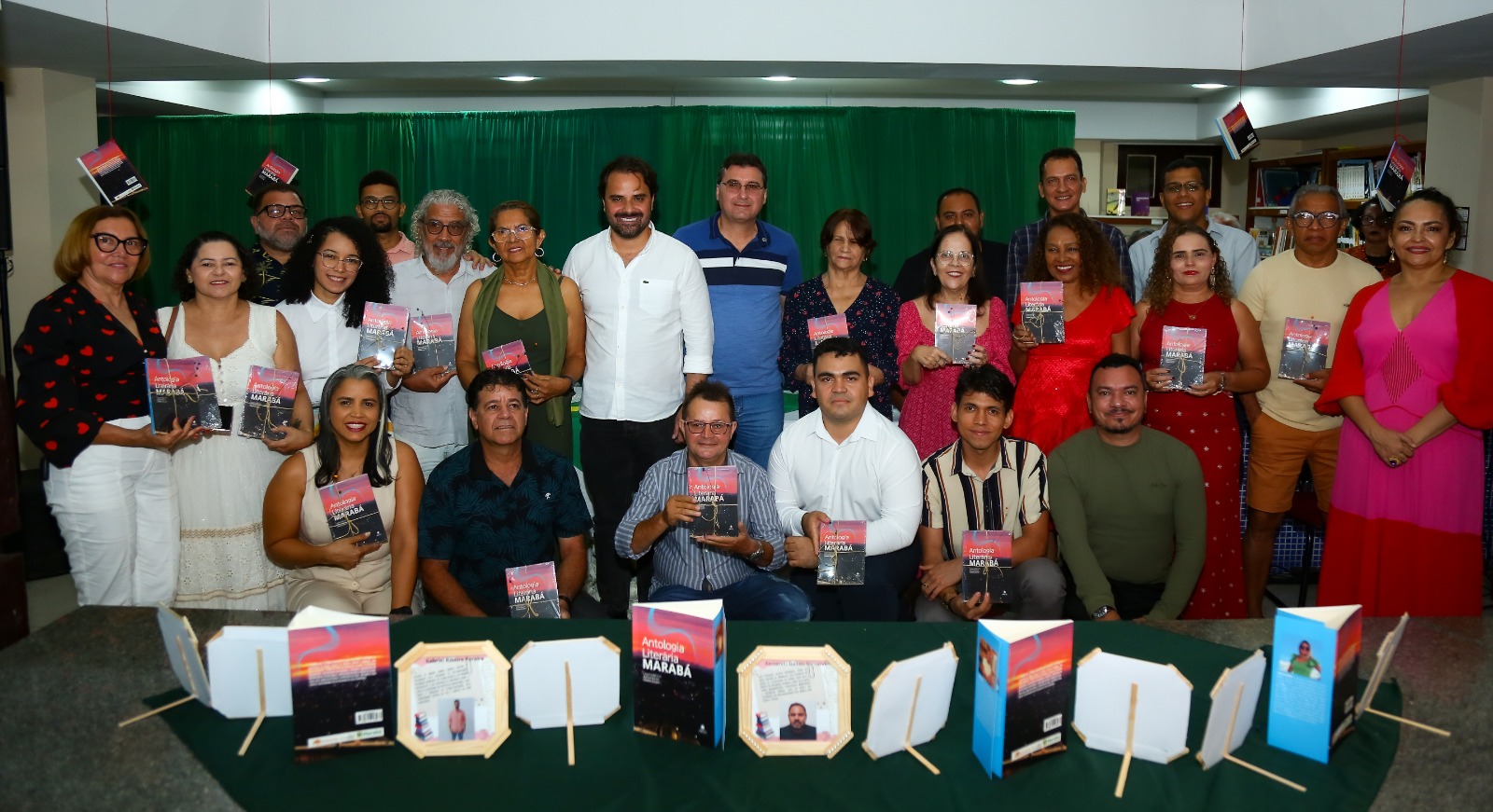 Secult: No Lançamento da Antologia Literária Marabá, Prefeito assinou termo do Fundo do Conselho de Políticas Culturais