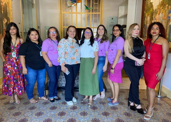Gestão: Mulheres atendidas pelo CRAM participam de visita especial na Casa da Cultura e no Museu
