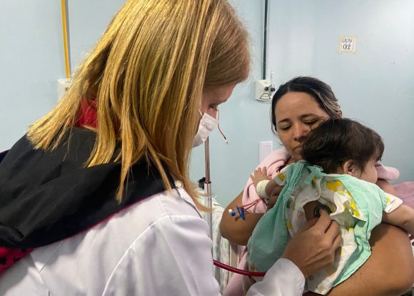 Saúde: Especialista do HMM orienta identificação e cuidados com a Bronquiolite