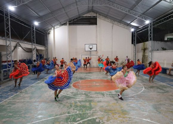 Festejo Junino: Gigantes do Norte Mirim e Adulto vão homenagear Círio de Nazaré e Capim Dourado