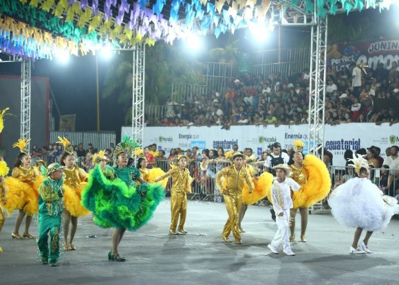 38º Festejo Junino: Grande espetáculo cultural marca quinta noite na Arena Z-30