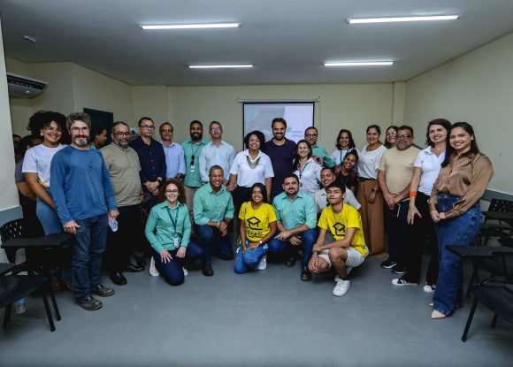 Gestão: Prefeito Toni Cunha visita instalações da Estação Conhecimento, no Núcleo São Félix