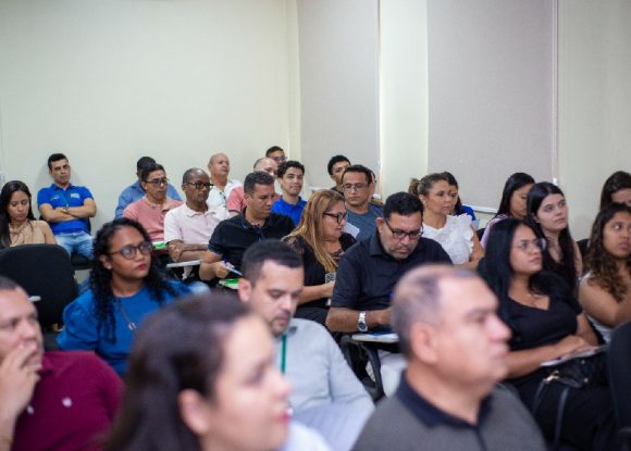 Gestão: Servidores do SDU recebem capacitação sobre Regulamentação Fundiária Urbana (REURB)