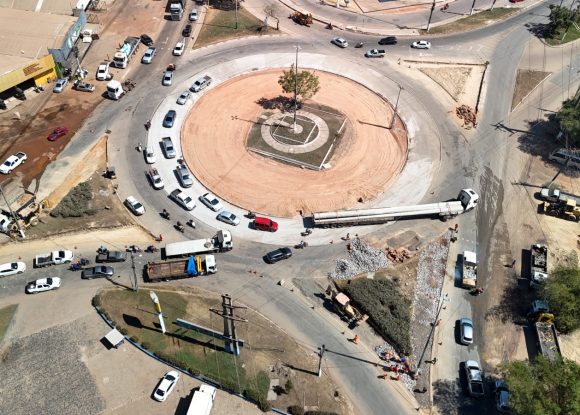 Obras: Sevop intensifica serviços de requalificação da rotatória do Km-06