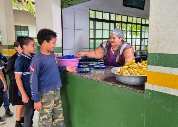 Educação: Merenda escolar de qualidade alimenta mais de 54 mil alunos de Marabá