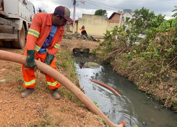 SSAM: Equipe reforça Limpeza urbana em diversos bairros da cidade