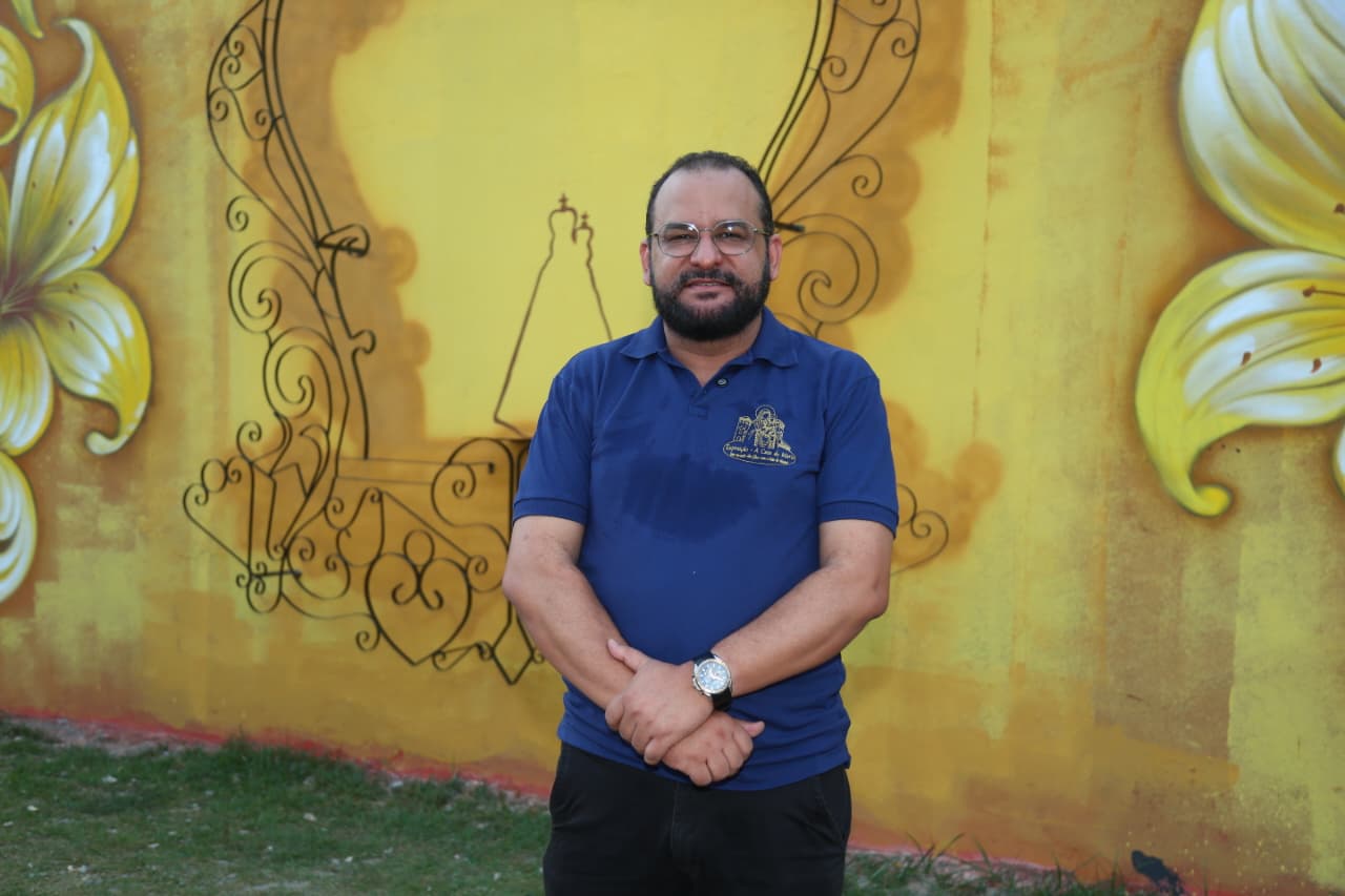  Denir Robson de Souza, pároco do Santuário de Nazaré